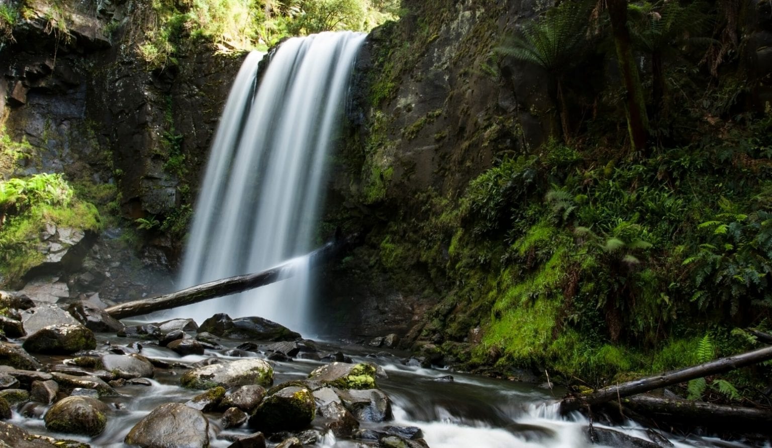 17 Of The Best Great Ocean Road Waterfalls | Faramagan