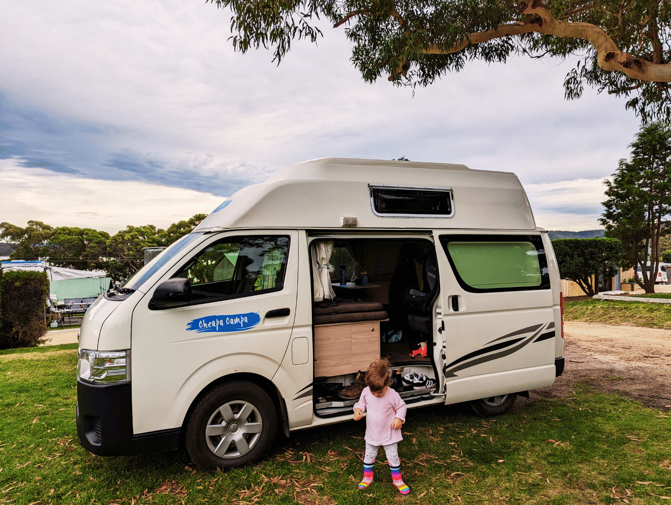 How to Travel Australia in a Campervan - Tips, Costs & More | Faramagan